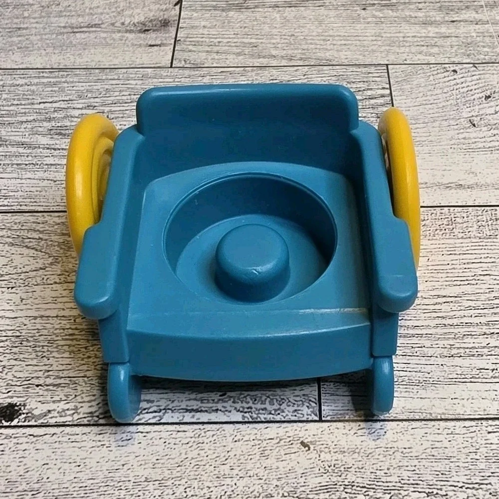 Fisher Price Little People 1995  Blue Wheelchair / Yellow Wheels